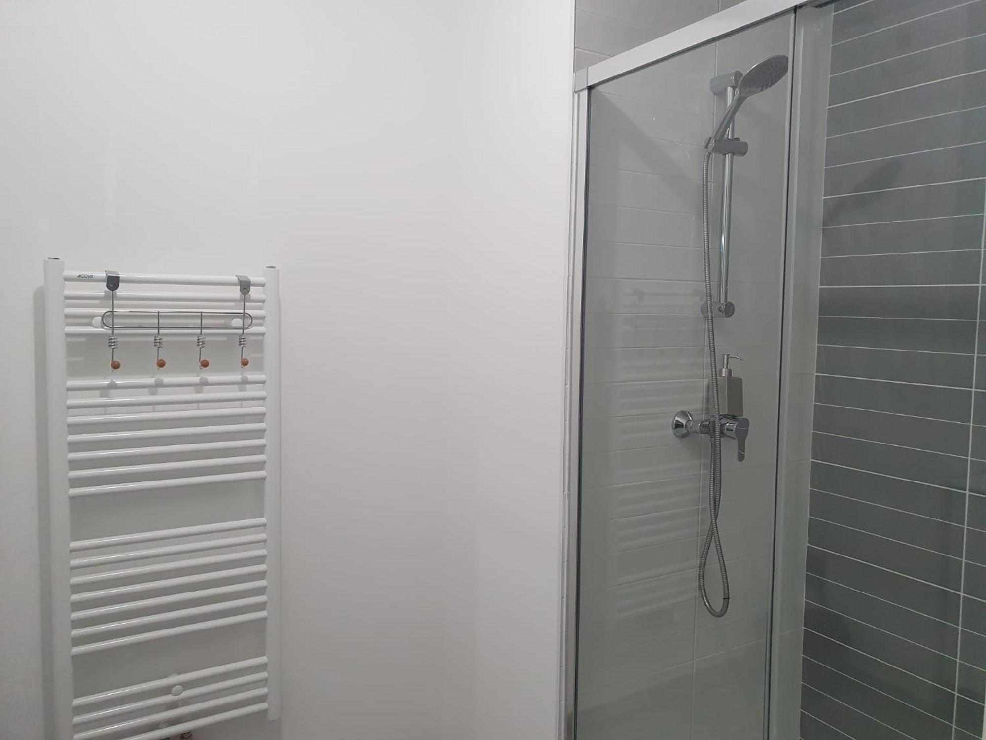 Appartement A Floirac Avec 2 Chambres, Un Parking Prive, Une Terrasse, A 5 Minutes En Voiture De L'Arkea Arena De Bordeaux Εξωτερικό φωτογραφία