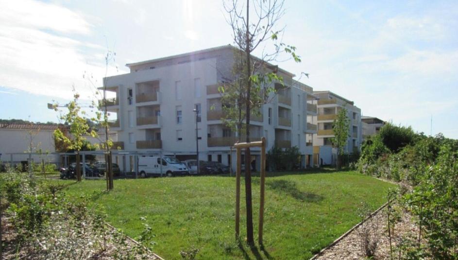 Appartement A Floirac Avec 2 Chambres, Un Parking Prive, Une Terrasse, A 5 Minutes En Voiture De L'Arkea Arena De Bordeaux Εξωτερικό φωτογραφία